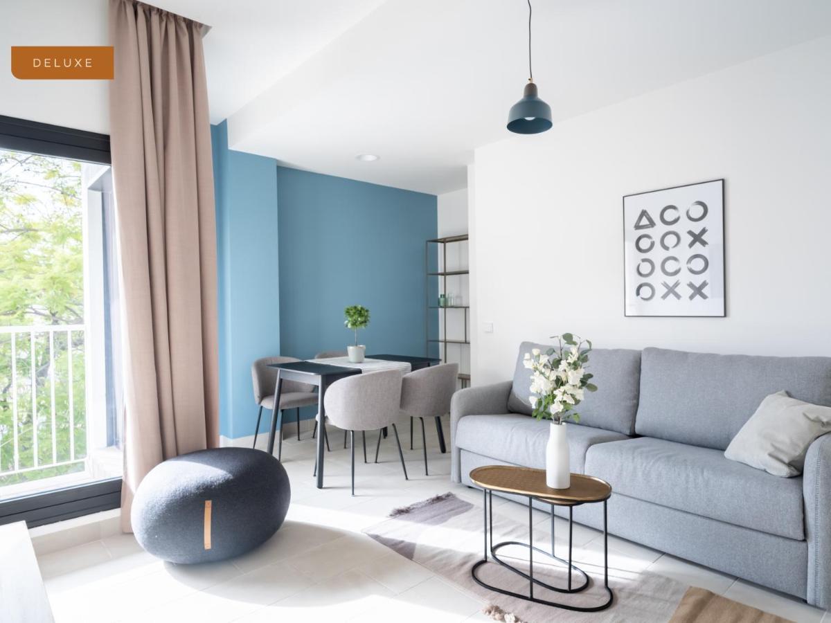 Limehome Sevilla Calle Torcuato Luca De Tena - Digital Access Εξωτερικό φωτογραφία