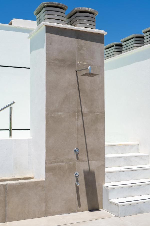 Limehome Sevilla Calle Torcuato Luca De Tena - Digital Access Εξωτερικό φωτογραφία
